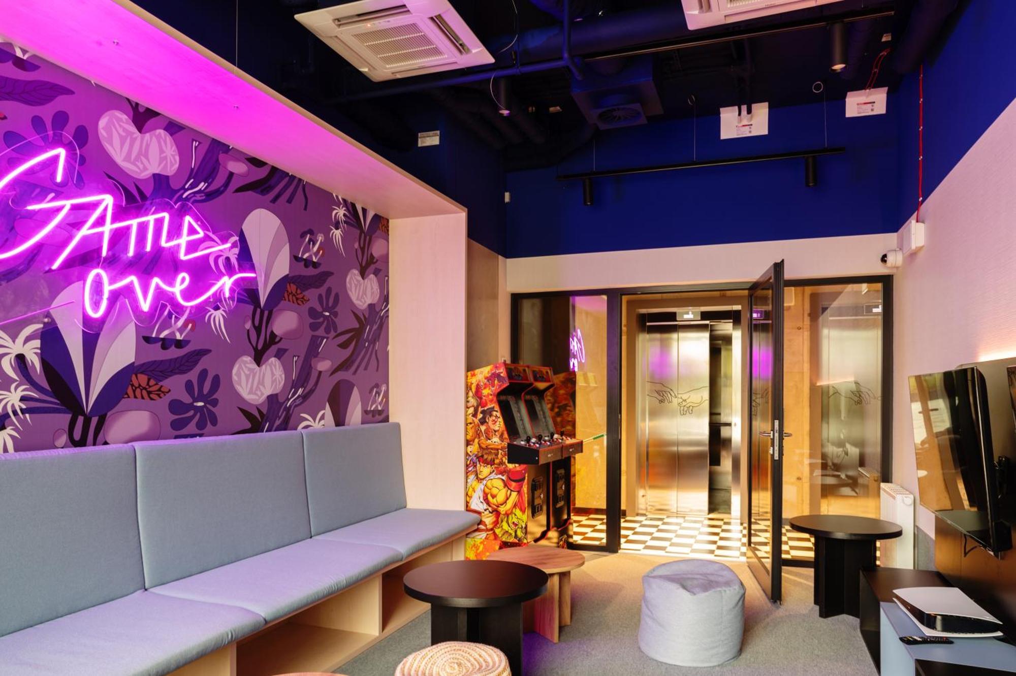 Chillout Dorm Warszawa Aparthotel Bagian luar foto