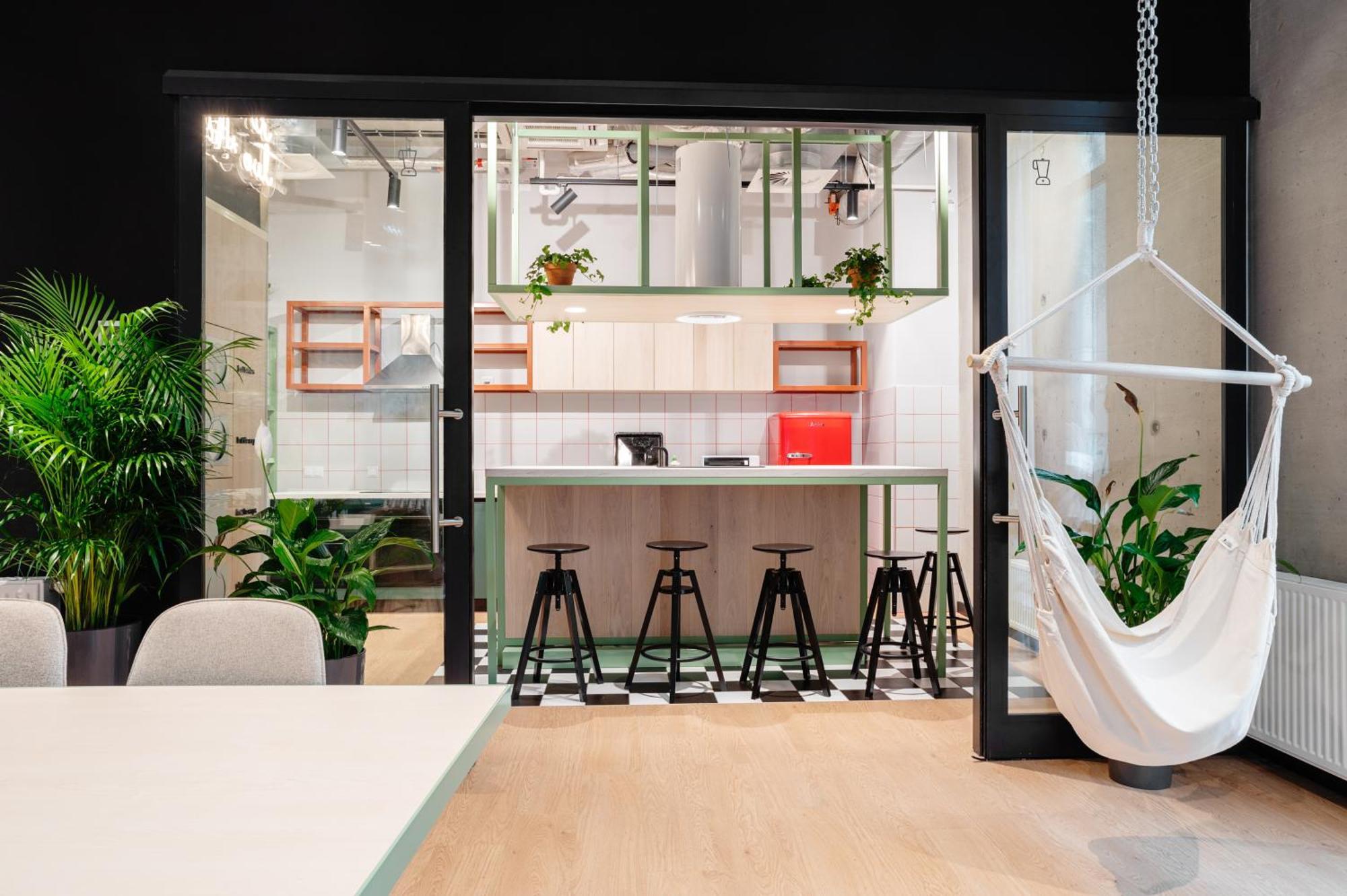 Chillout Dorm Warszawa Aparthotel Bagian luar foto