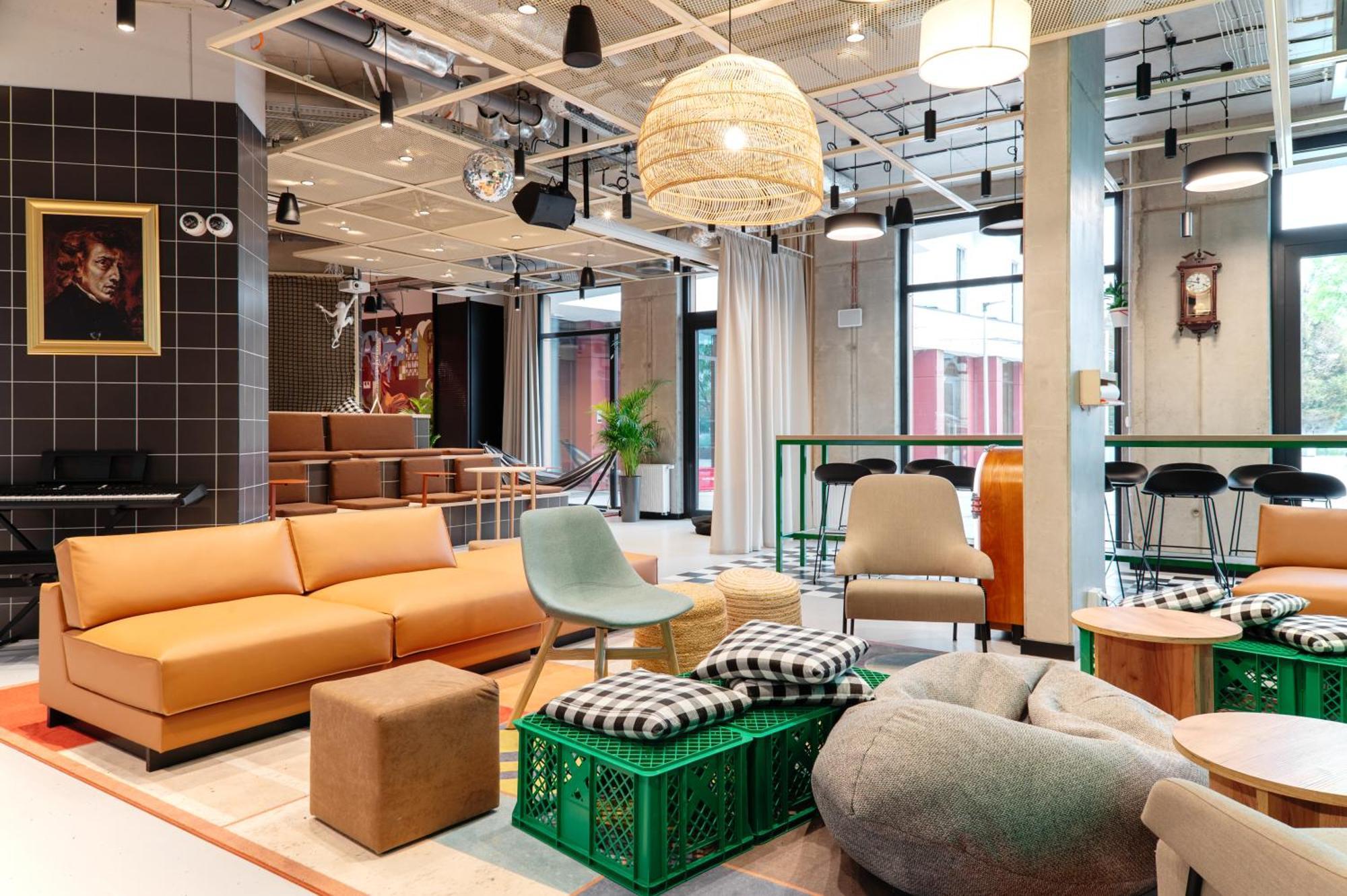 Chillout Dorm Warszawa Aparthotel Bagian luar foto