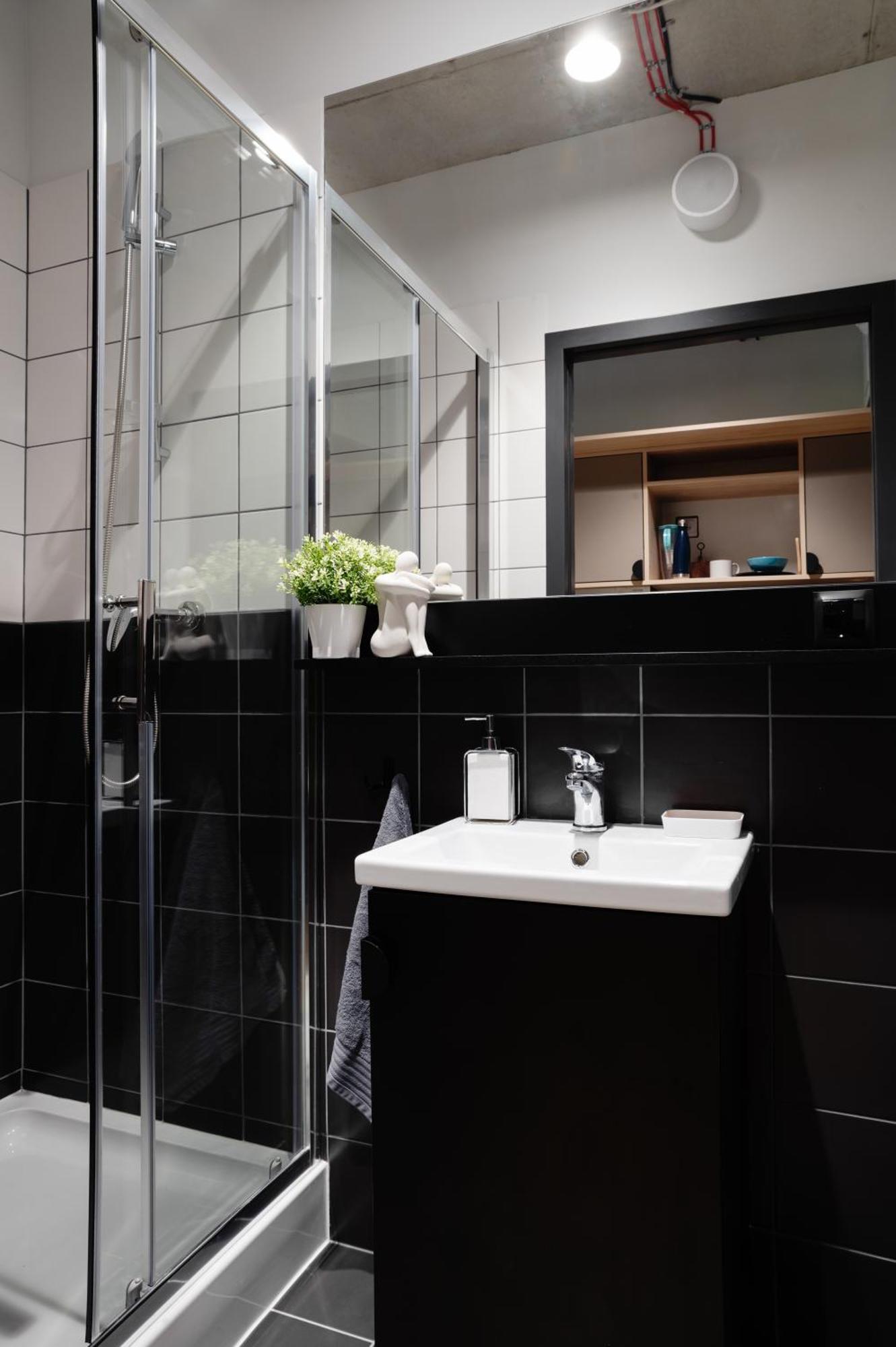 Chillout Dorm Warszawa Aparthotel Bagian luar foto