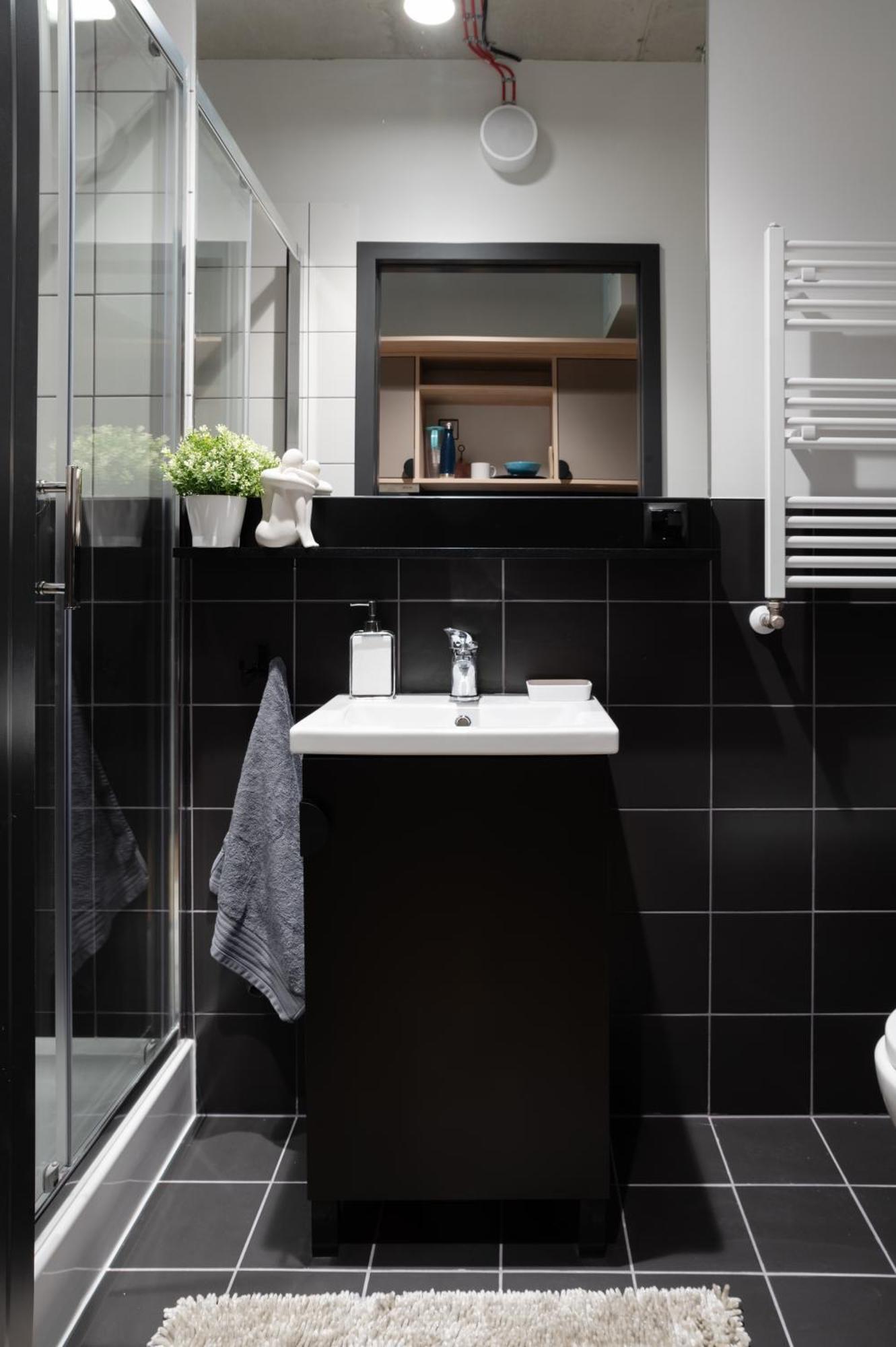 Chillout Dorm Warszawa Aparthotel Bagian luar foto